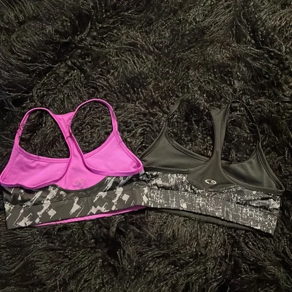 Reversible sports bra bundle size XS - Picture 2 of 7